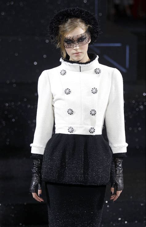 chanel couture 2011